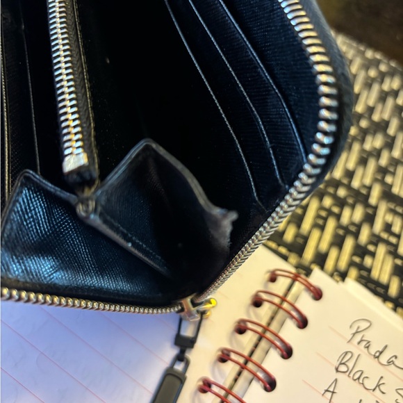 Prada Black Zip Around Wallet - Picture 4 of 4